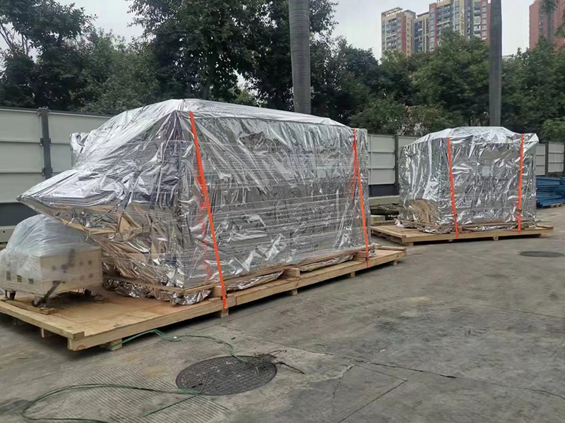 深圳沙井(jing)真空木箱包裝(zhuang)現場