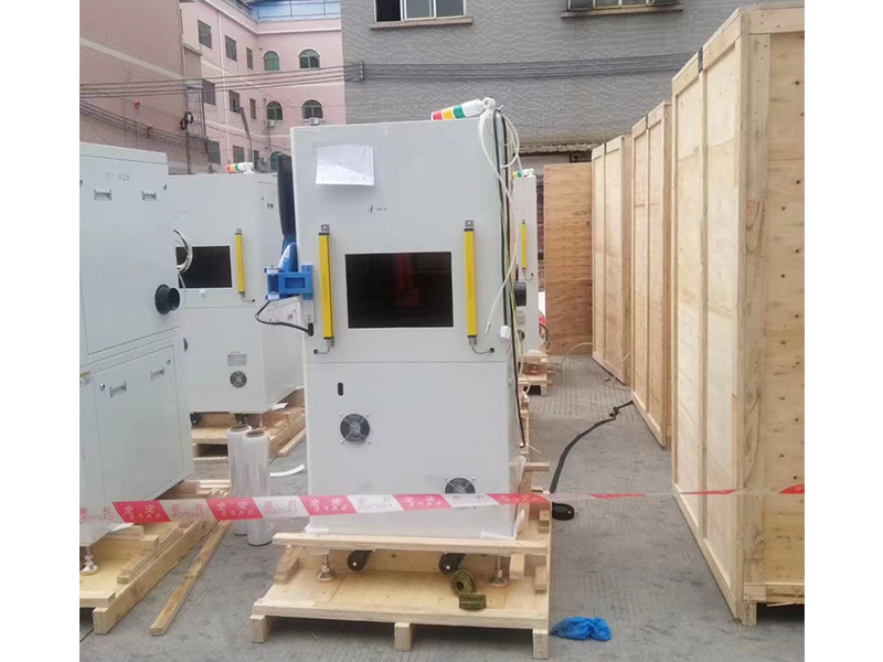 東(dong)莞某公司出口越(yuè)南木箱