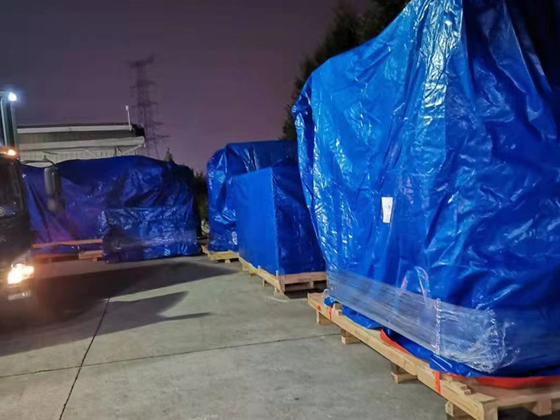 廣州(zhōu)韓國LG搬(bān)遷防雨(yu)真空包(bao)裝