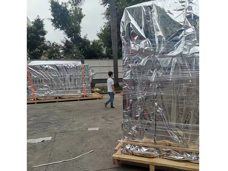 深圳龍崗(gǎng)某智能自動化設(shè)備真空包裝