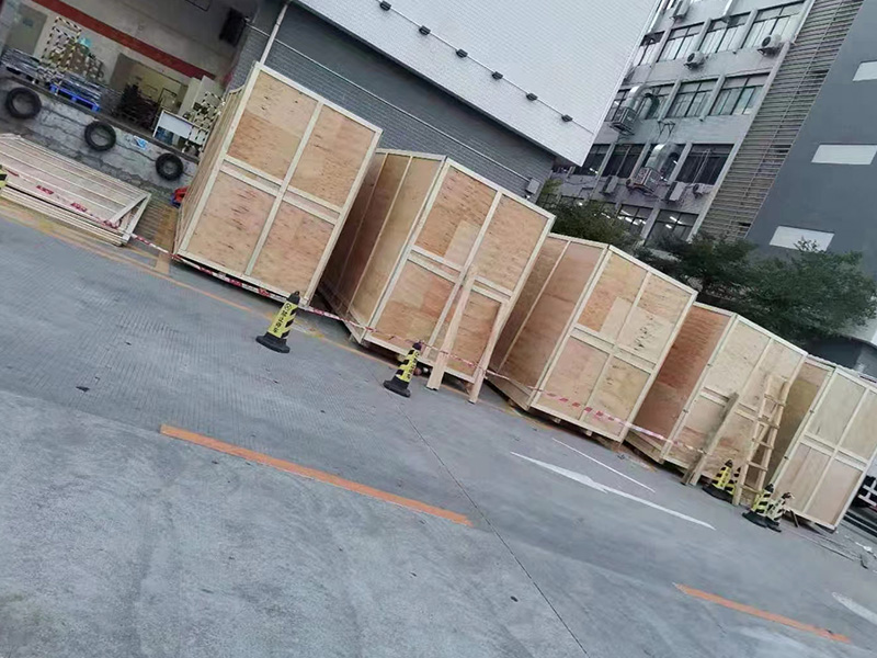 重型加固(gu)木箱