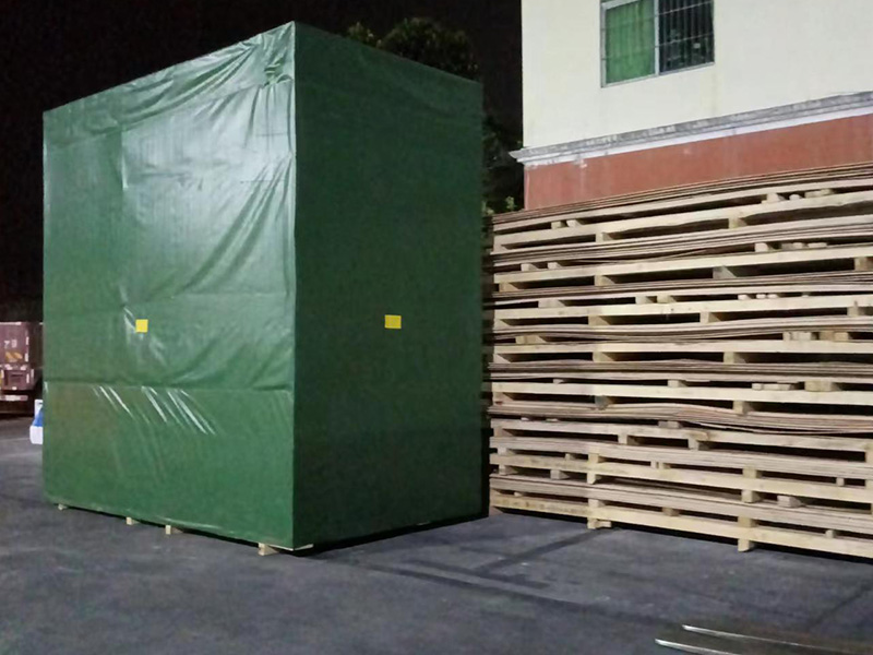 龍(long)崗新能(néng)源設備(bèi)出口包(bāo)裝