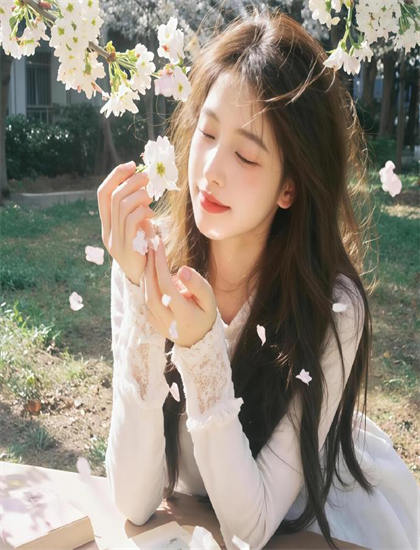 《永生守卫》开场分析：第一印象与叙事建立